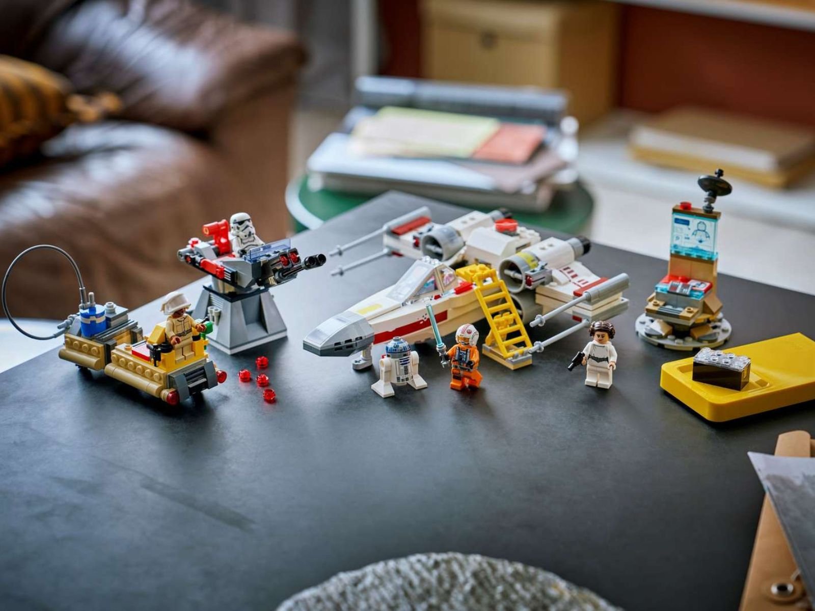 Luke’s Red Five X-wing™ building set
