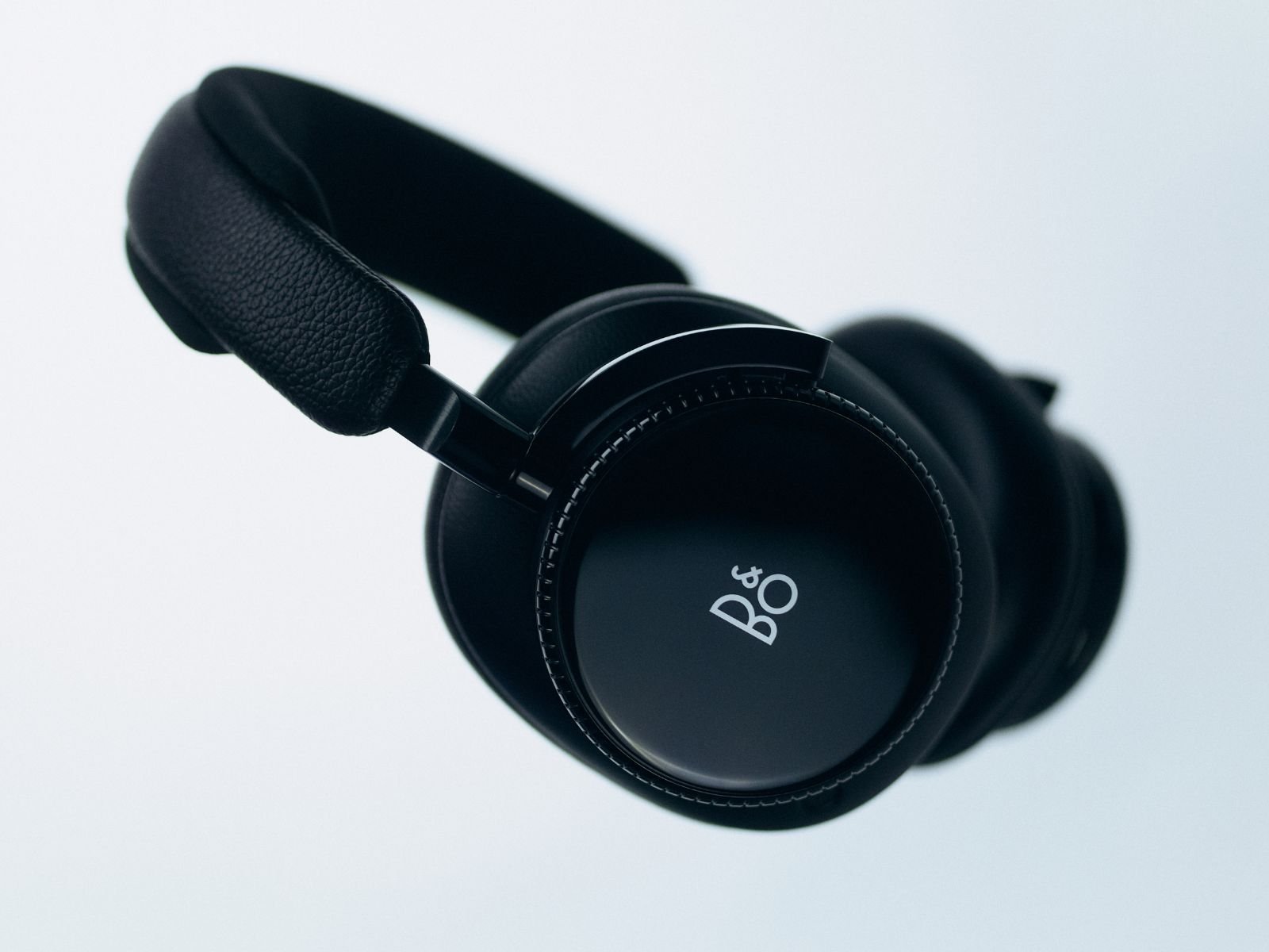 The Beoplay H100 Fragment Edition