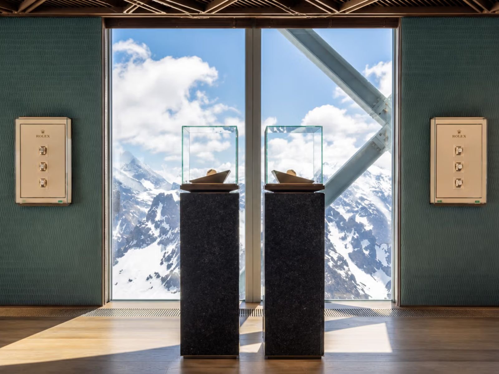 World’s Highest Rolex Boutique 