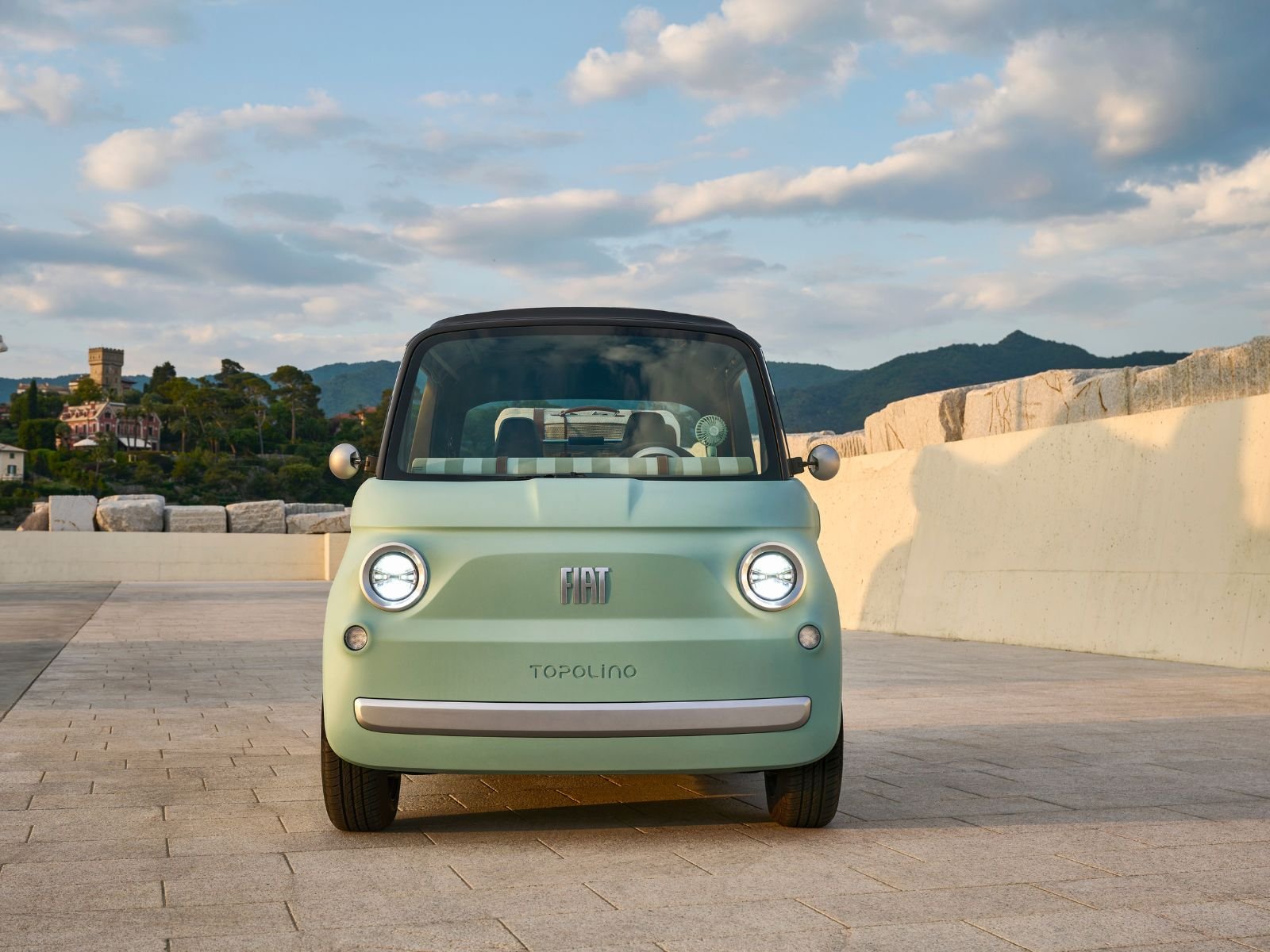 Fiat Topolino Electric Charging